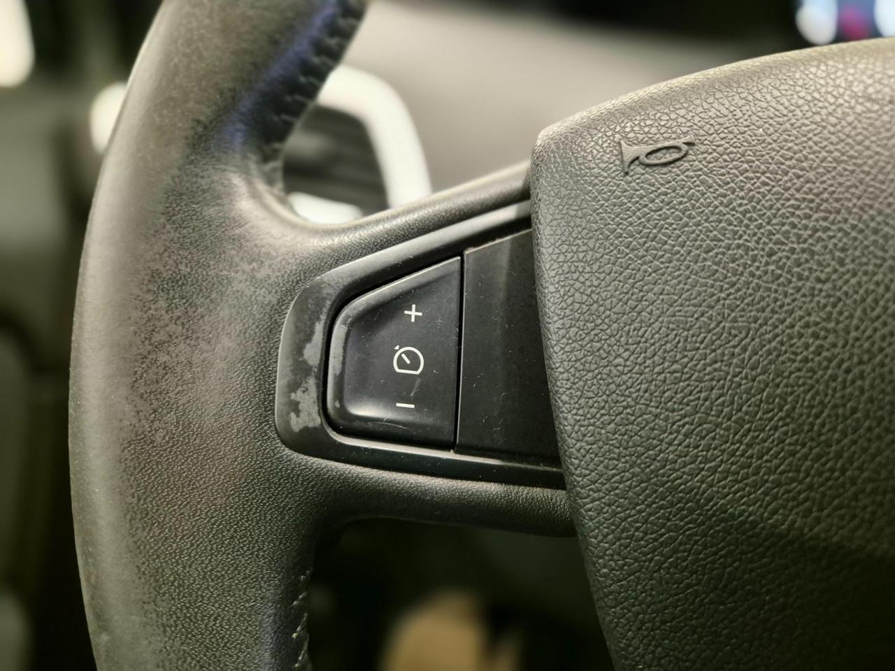 Renault Scenic 1.9 dci Dynamique TomTom 7 POSTI - NEOPATENTATI - Cam - Cruise/Lim