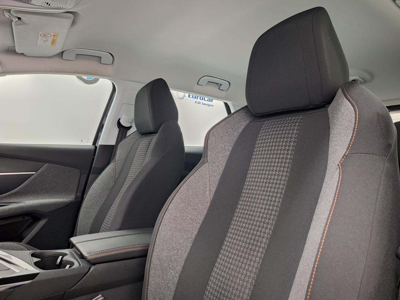 Peugeot 3008 Business 1.5 BlueHDi 130cv