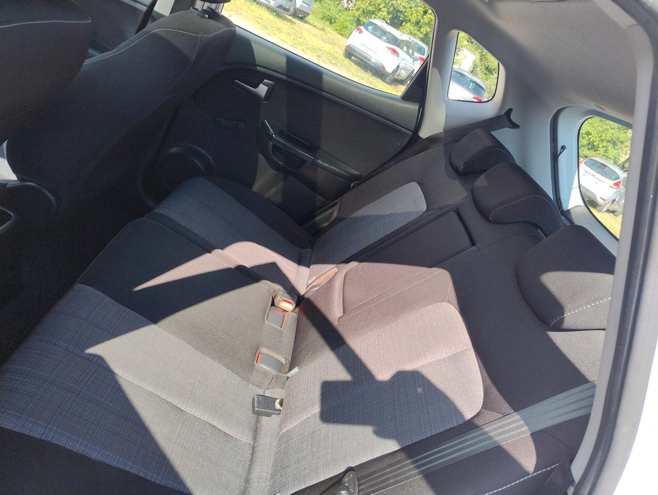 Kia Venga 1.4 CVVT Cool