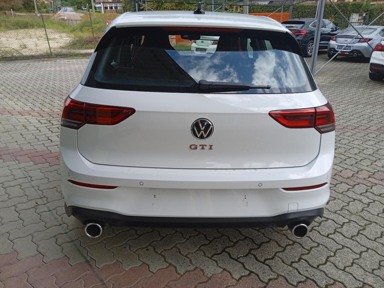 Volkswagen Golf GTI FULL LED APPLE CAR PLAY GUIDA DI 2°LIVELLO SENS PARK DOPPI SEDILI RISCALDATI IN ARRIVO OPZIONABILE
