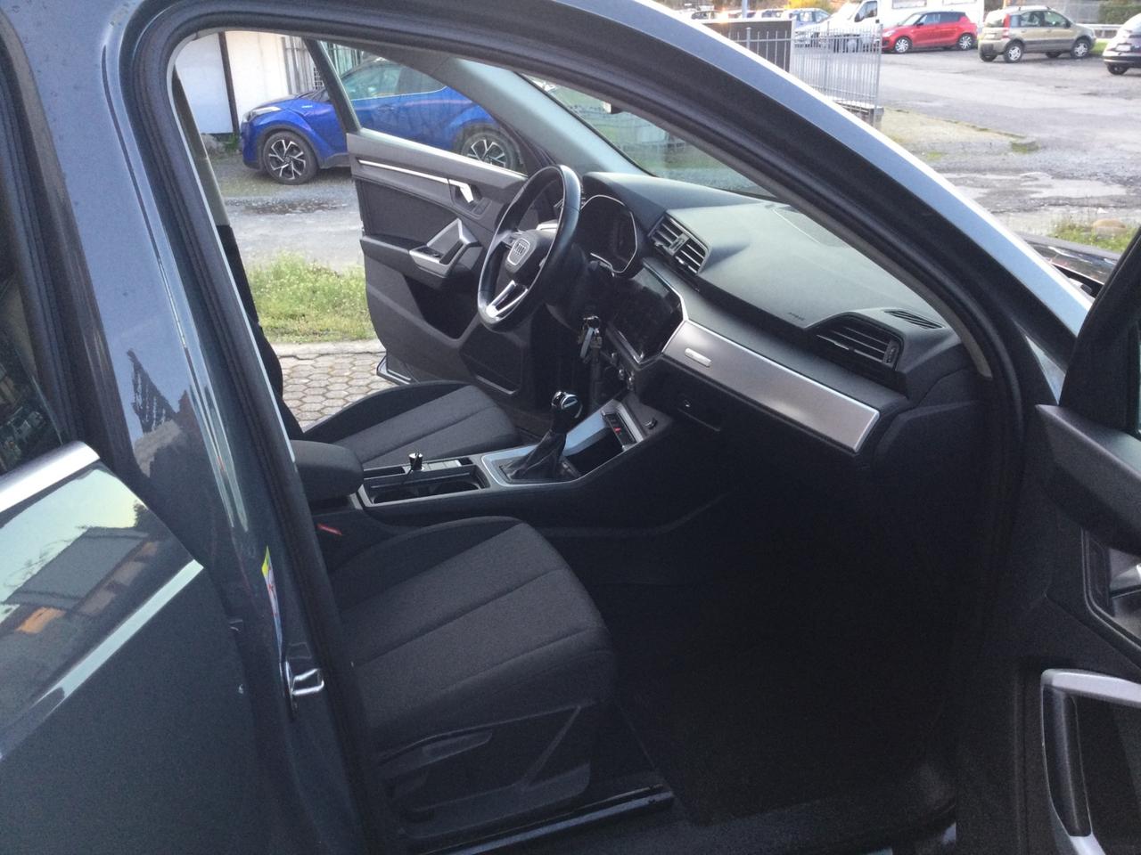 Audi Q3 35 TDI S tronic Business Advanced