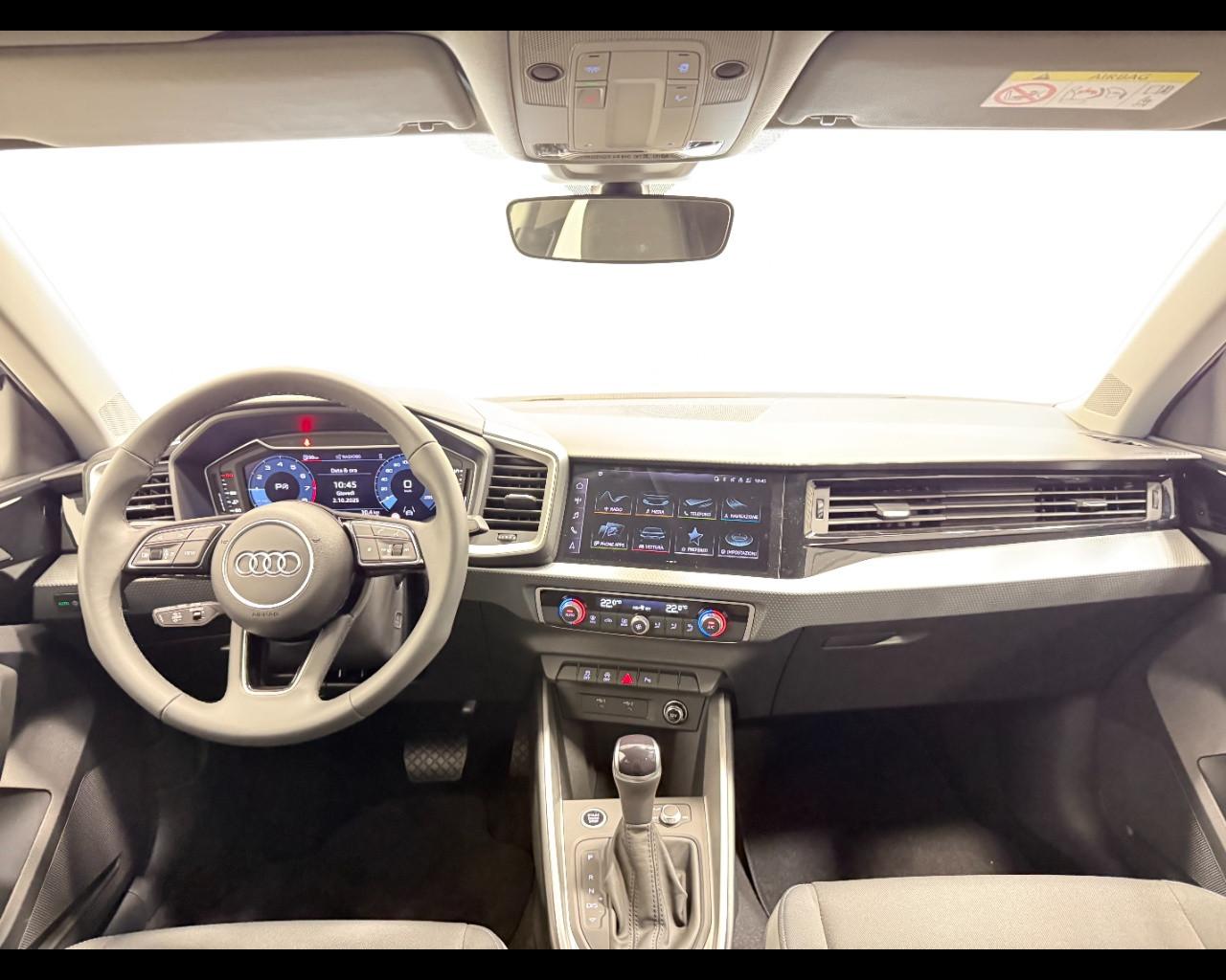 AUDI A1 SPORTBACK 30 TFSI S-TRONIC S LINE EDITION