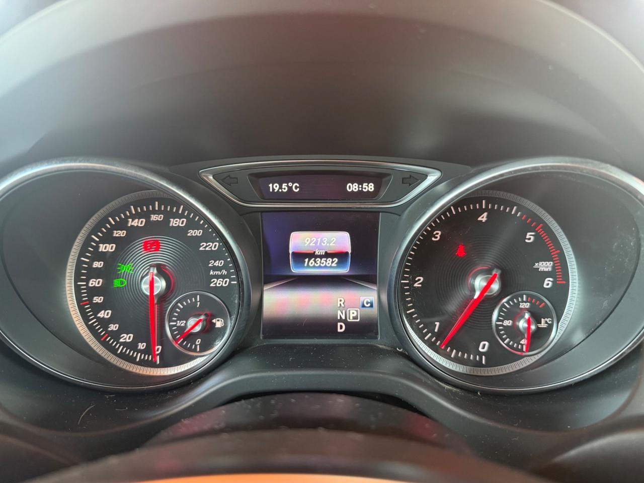 Mercedes-benz GLA 200 d Automatica