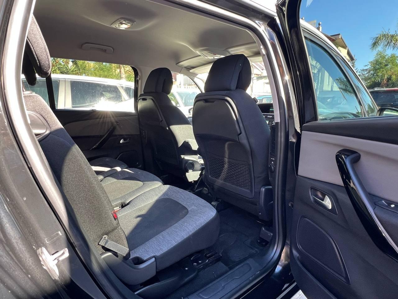 Citroen Grand C4 Picasso II 2017 1.6 bluehdi Sh
