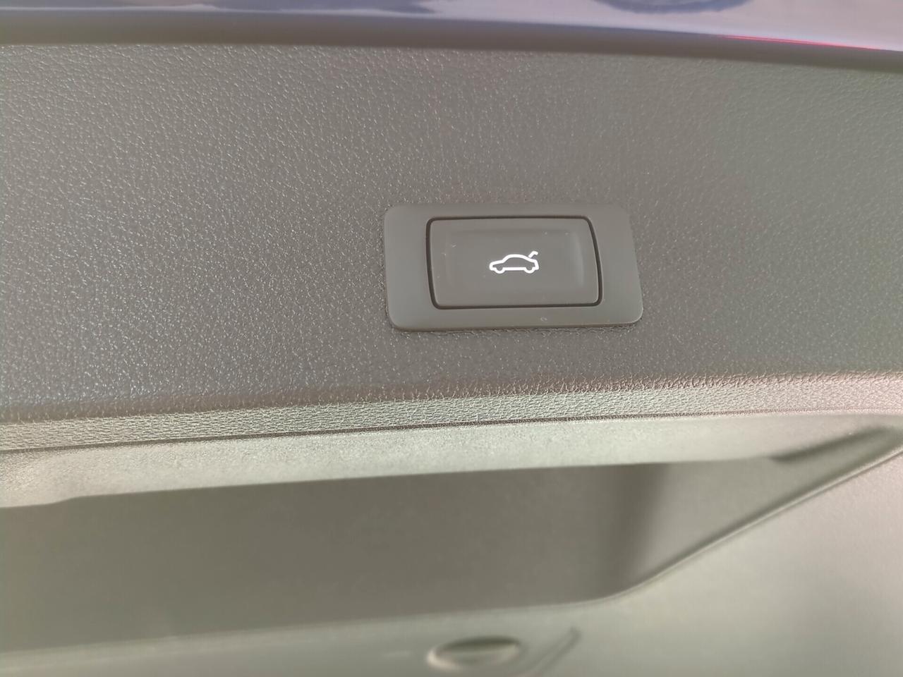 Audi Q2 35 TDI quattro S tronic line Edition