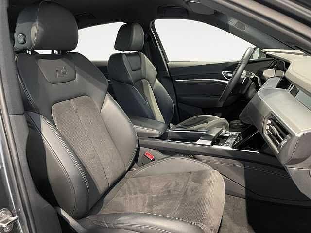 Audi e-tron 313CV (Batt.71kWh) Autom. quattro S-line