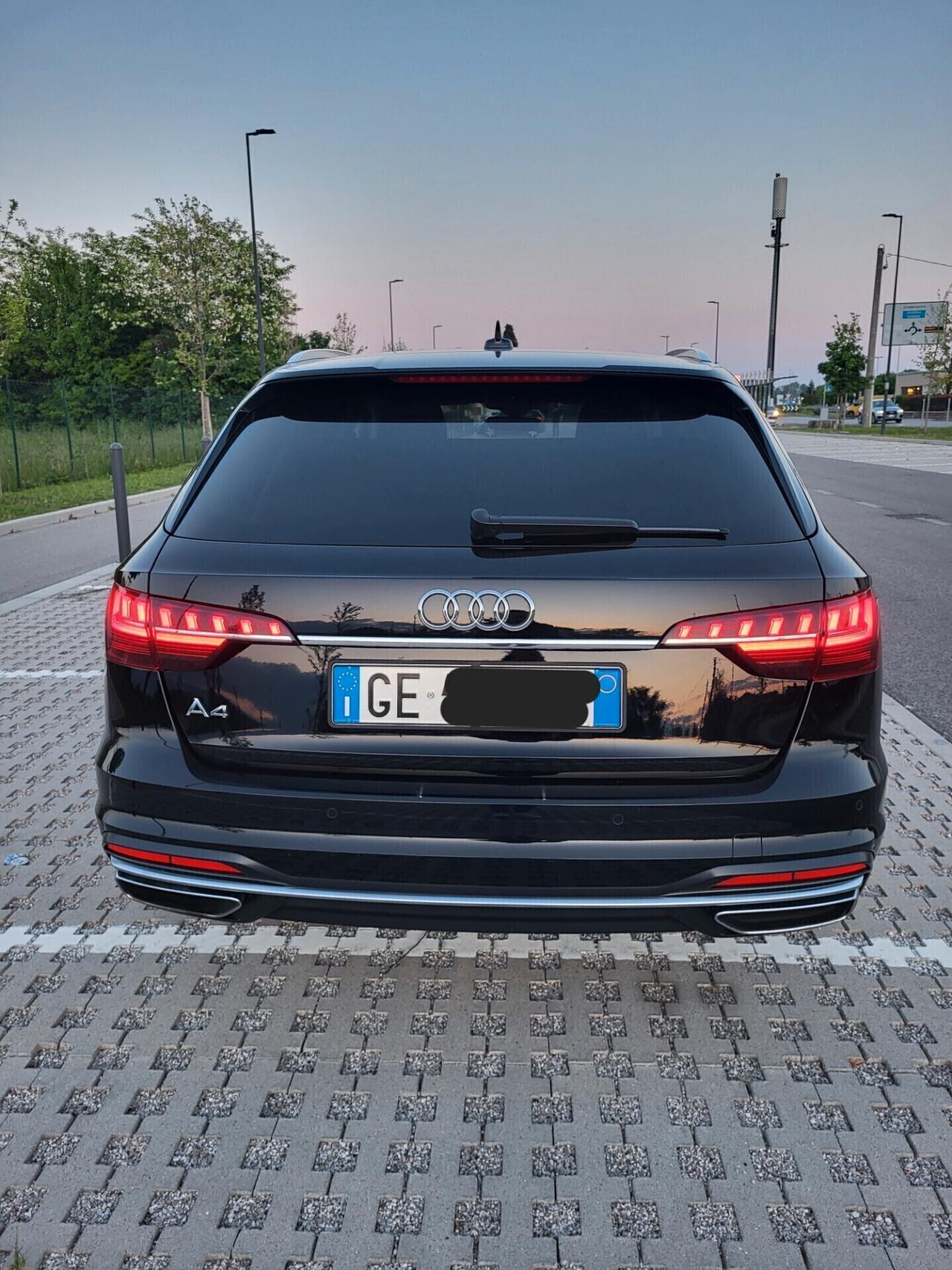 Audi A4 Avant 30 TDI/136 CV S tronic Business Advanced