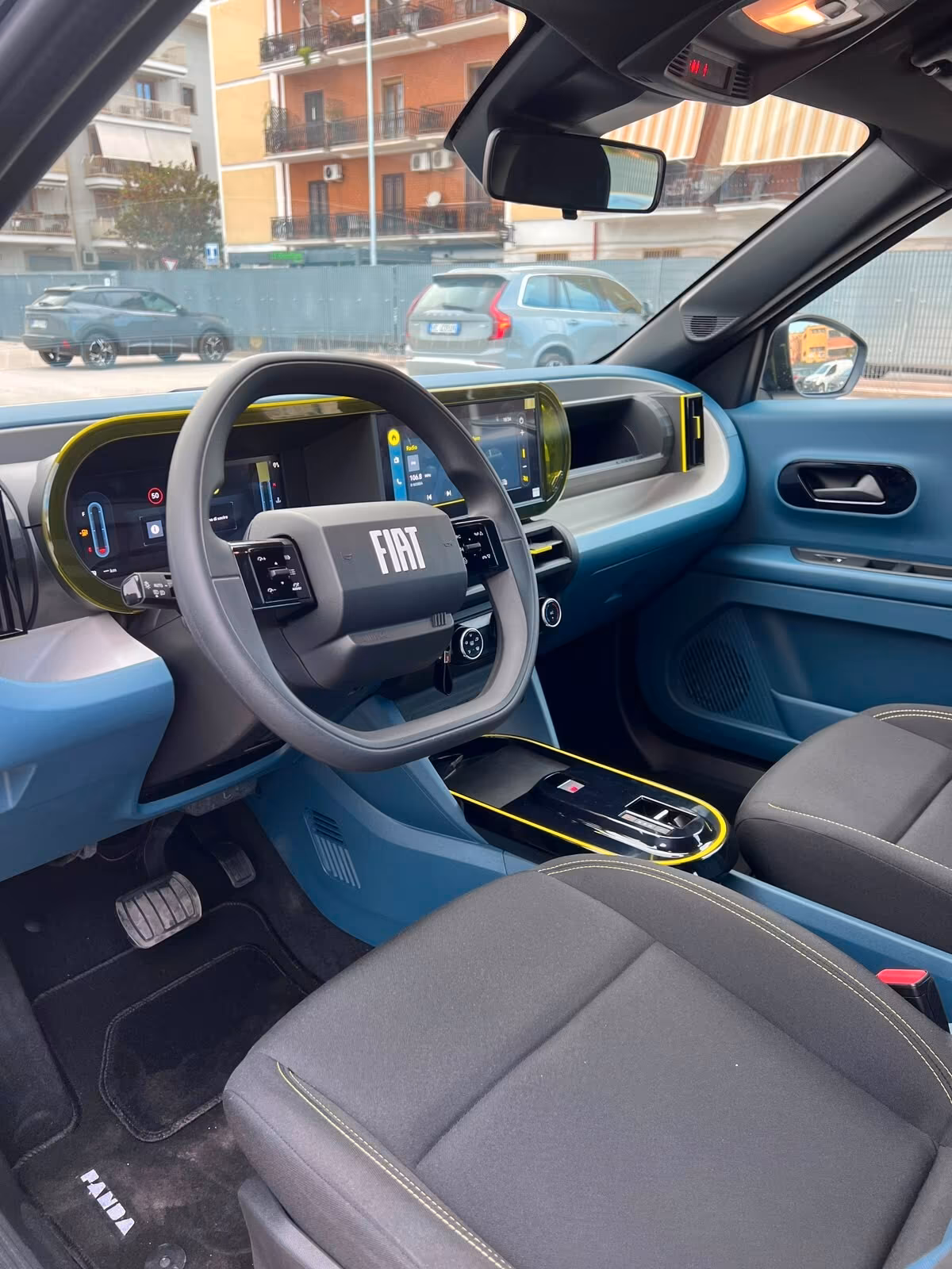 Fiat Grande Panda 1.2 Hybrid 101 CV S&S Business
