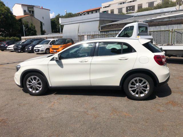 MERCEDES-BENZ GLA 180 d Executive