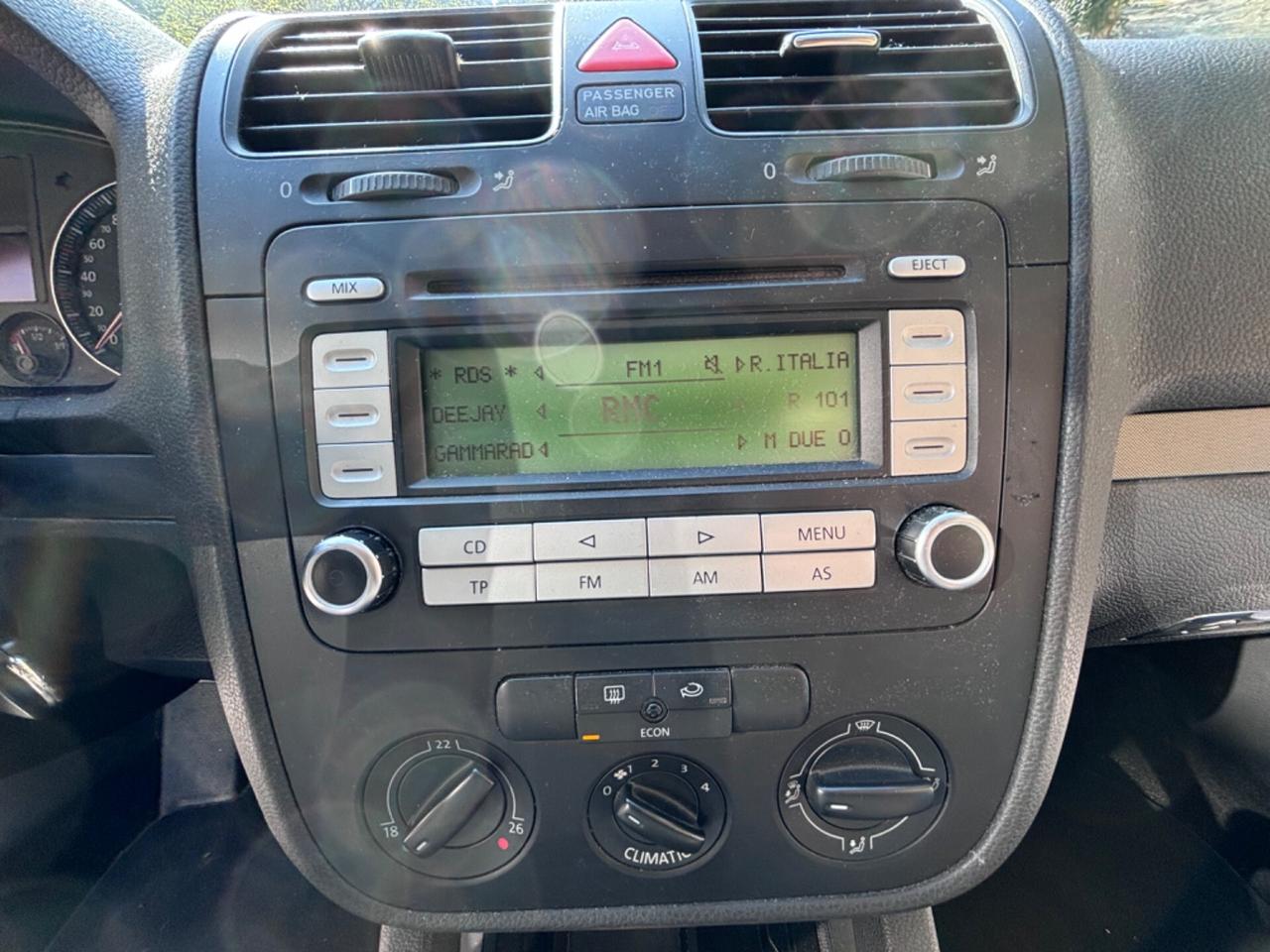 Volkswagen Golf 1.6 16V FSI 3p. Sportline