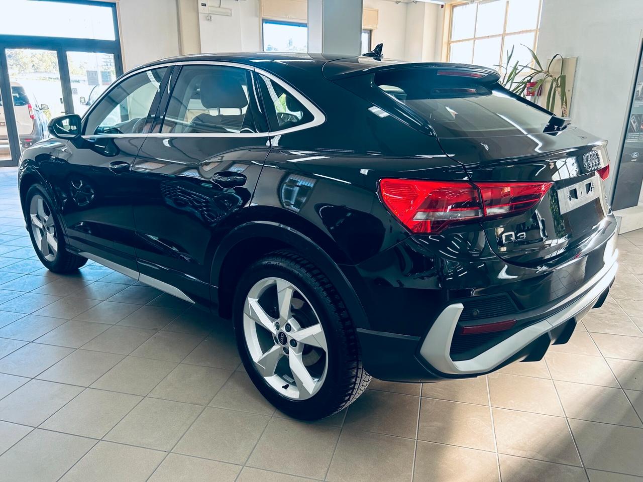 Audi Q3 SPB 35 TDI S tronic line edition