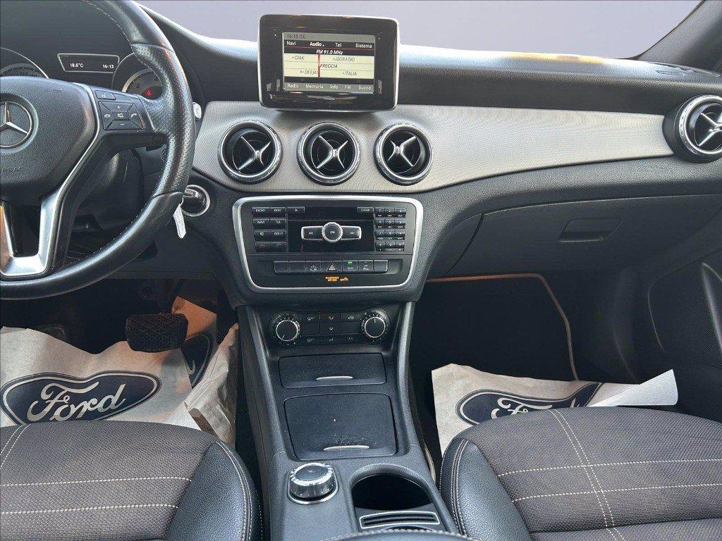 MERCEDES GLA 200 d (cdi) Executive 4matic auto del 2015