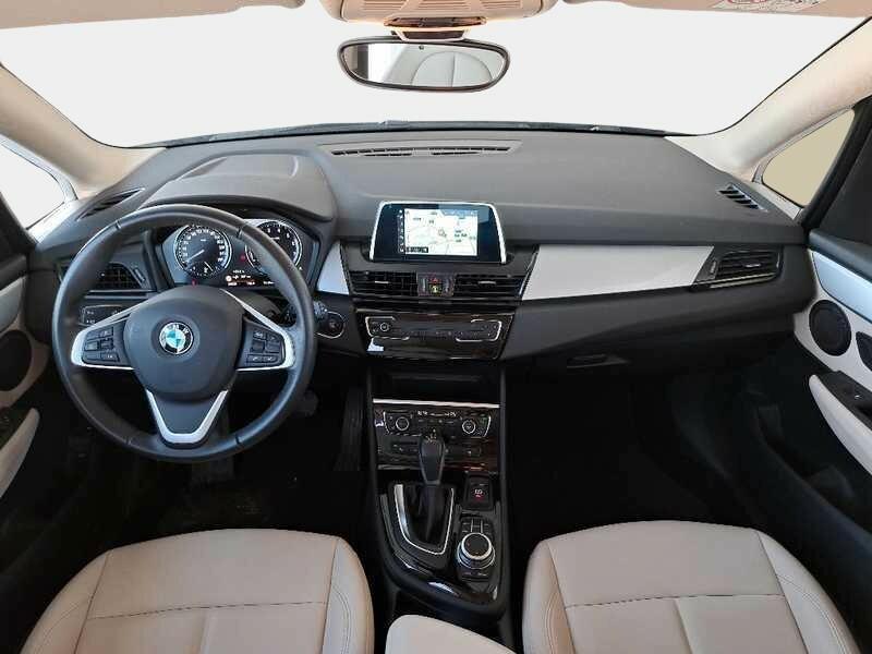 BMW 225 e ACTIVE TOURER iPerformance Business autom.