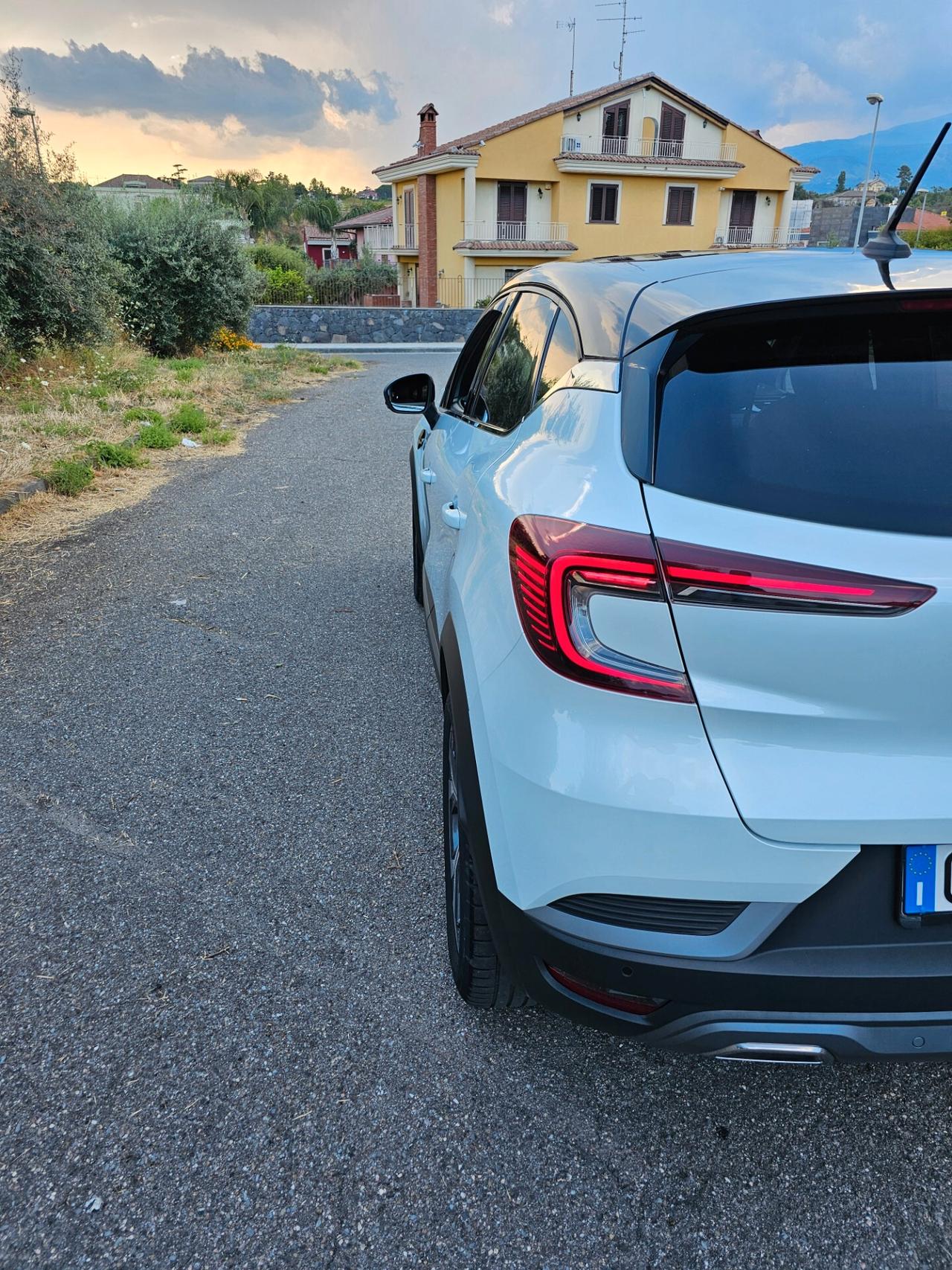Renault Captur Full Hybrid E-Tech 140 CV RS Line