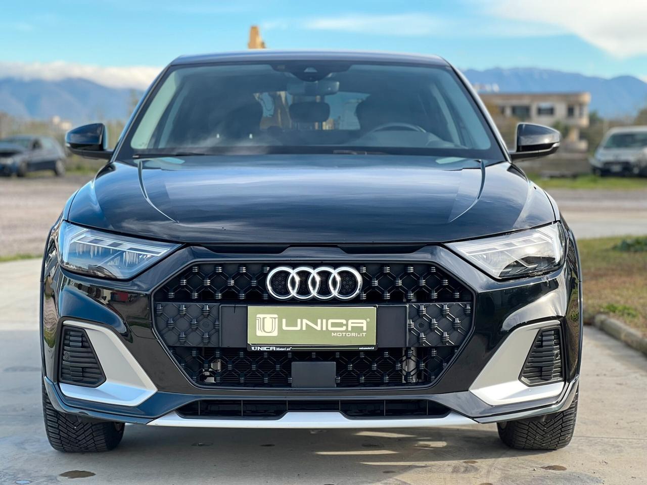 Audi A1 citycarver 30 1.0 116cv TFSI S tronic IVA ESPOSTA UNICO PROPRIETARIO