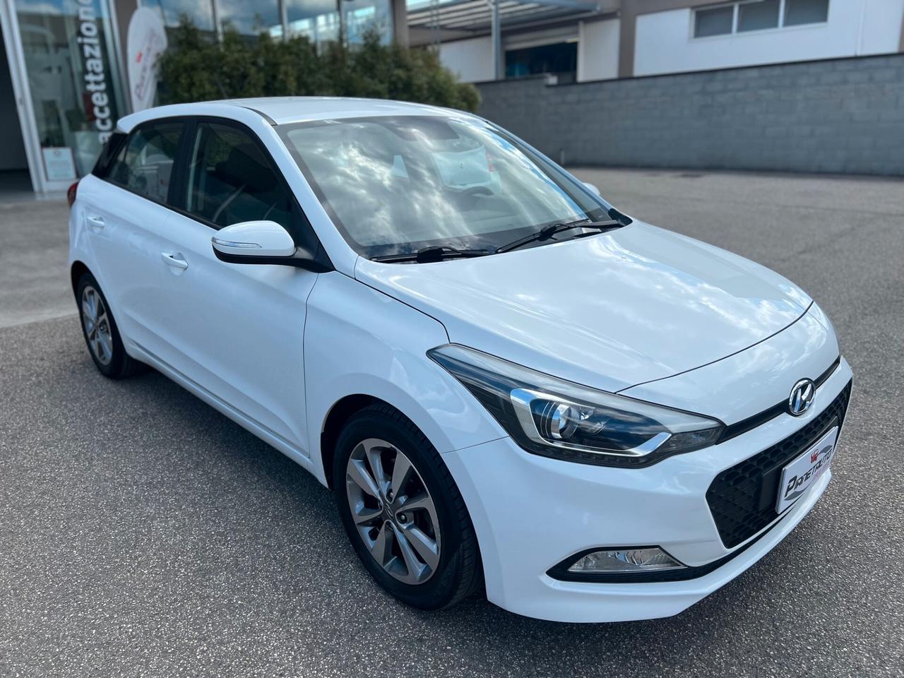 Hyundai i20 5p 1.1 crdi Comfort 75cv CLIMA/TELPDC OK NEOPAT.