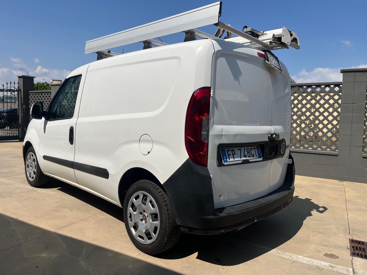 Fiat Doblo’ 1.4 t-jet 120cv Benzina/Metano Natural Power