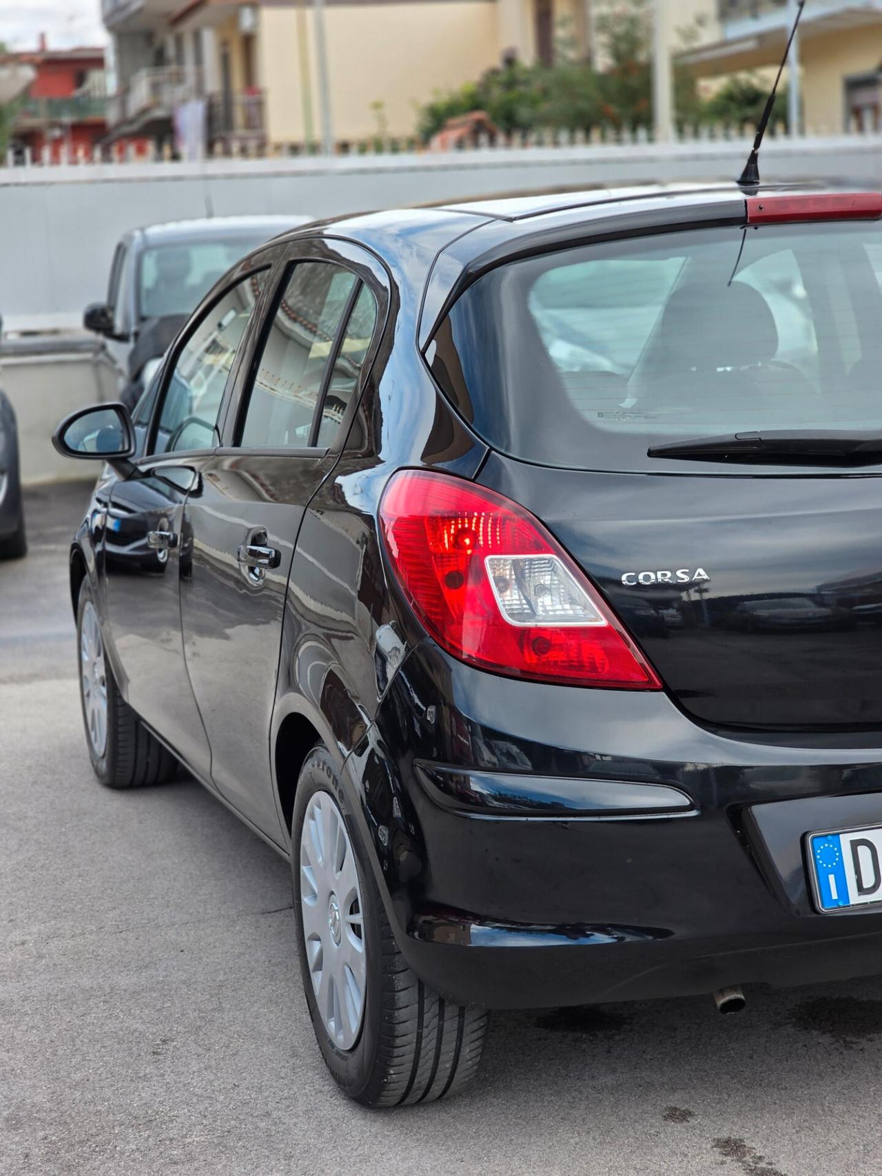 Opel Corsa 1.2 80CV 5 porte GPL-TECH Enjoy