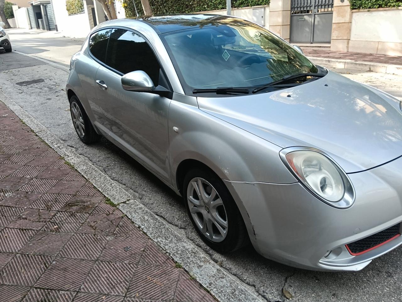 Alfa Romeo MiTo 1.3 JTDm-2 95 CV S&S Distinctive Premium Pack