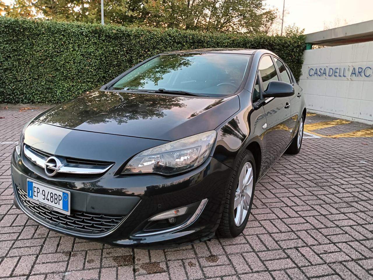 Opel Astra 1.7 CDTI 130CV EcoFLEX S&S 5 porte Cosmo Fleet..CELL 320 147 1147 WUATSAPP 3276540940