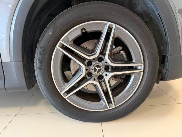 MERCEDES-BENZ GLB 180 d Automatic Sport