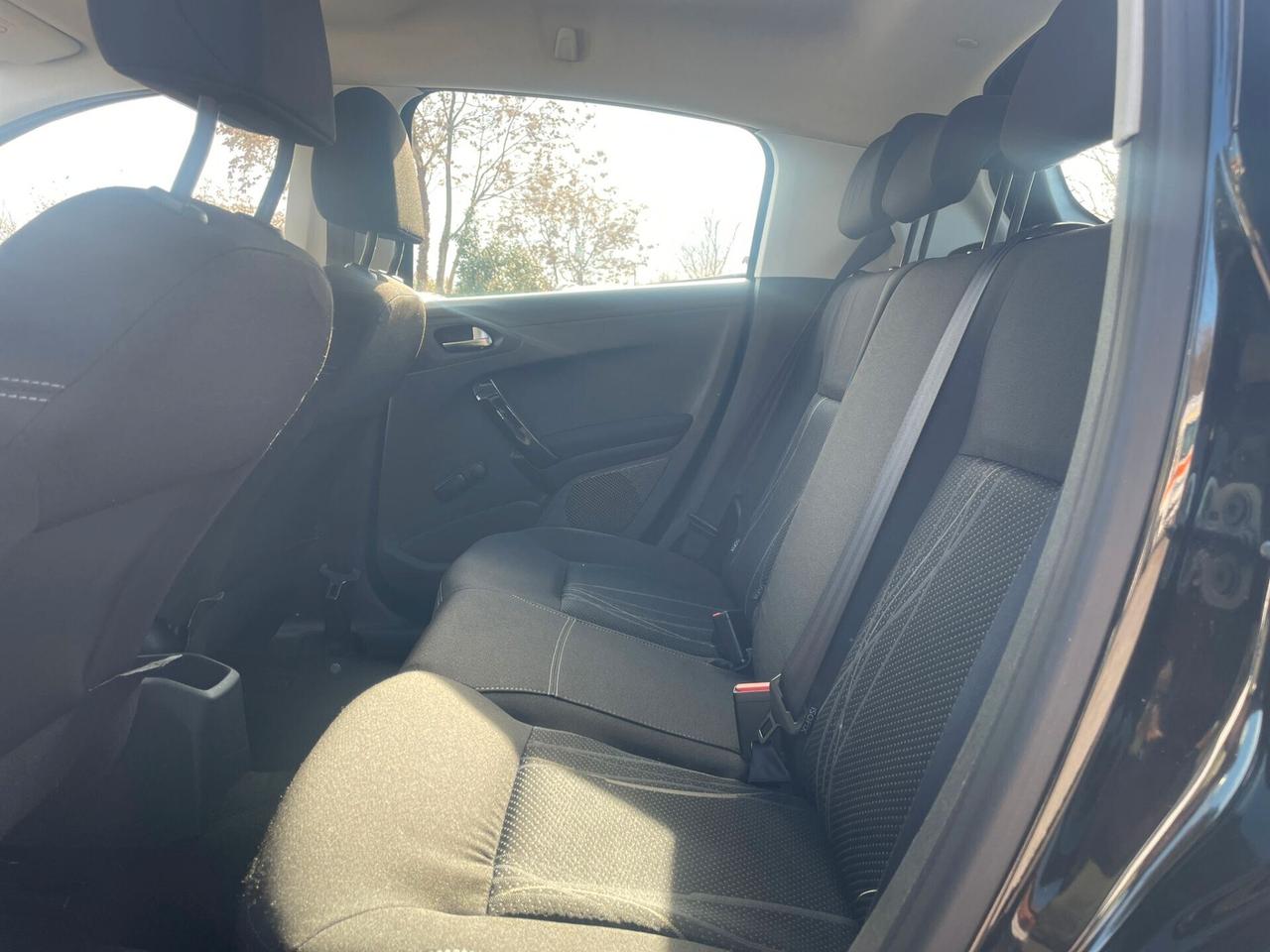 Peugeot 208 PureTech 82 3 porte Access