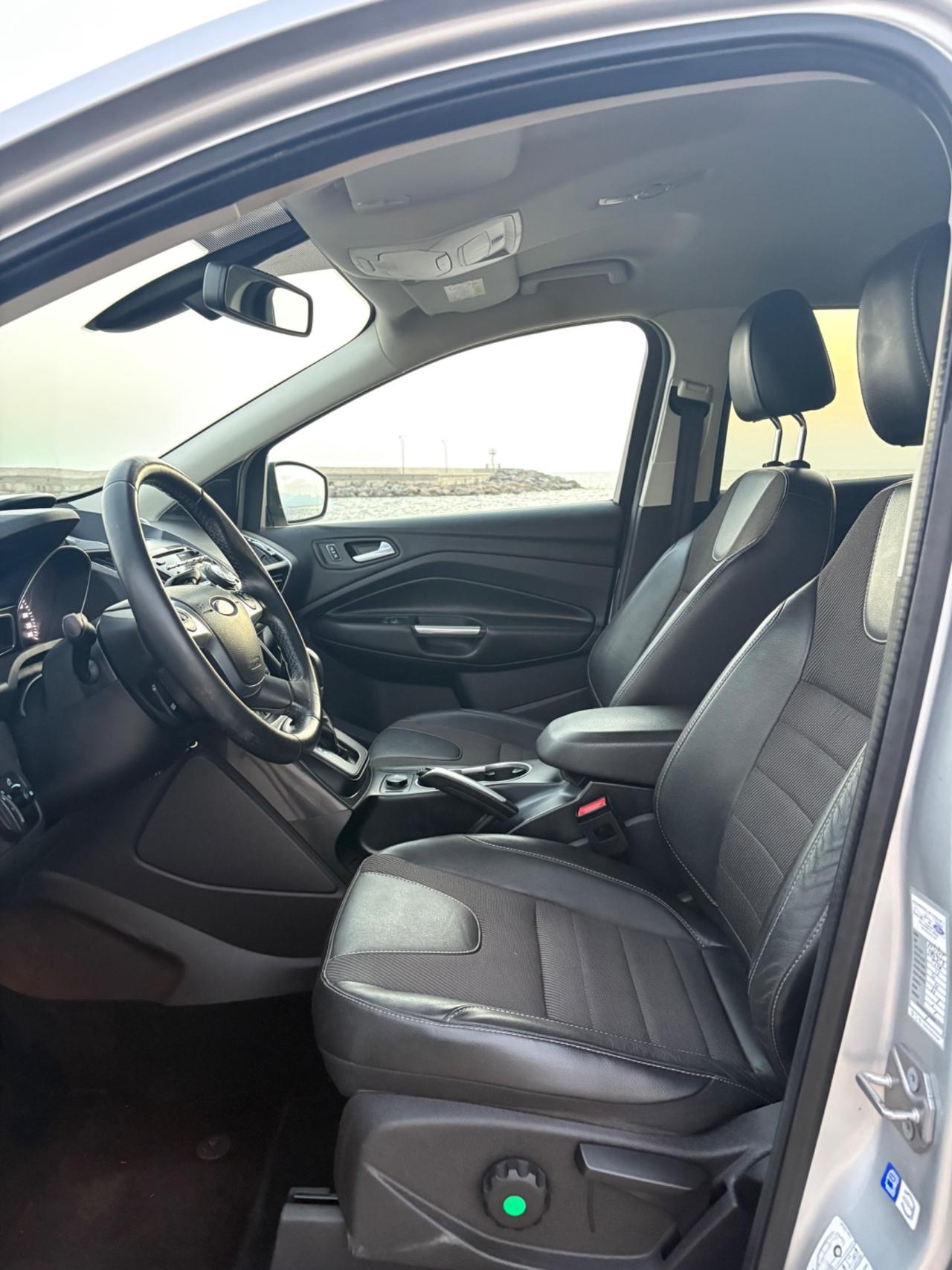 Ford Kuga 2.0 TDCI 150 CV 4WD Titanium