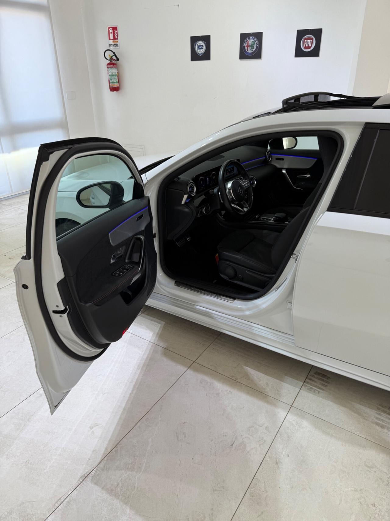 MERCEDES-BENZ A 180 D AUTOMATIC PREMIUM IVA ESPOSTA