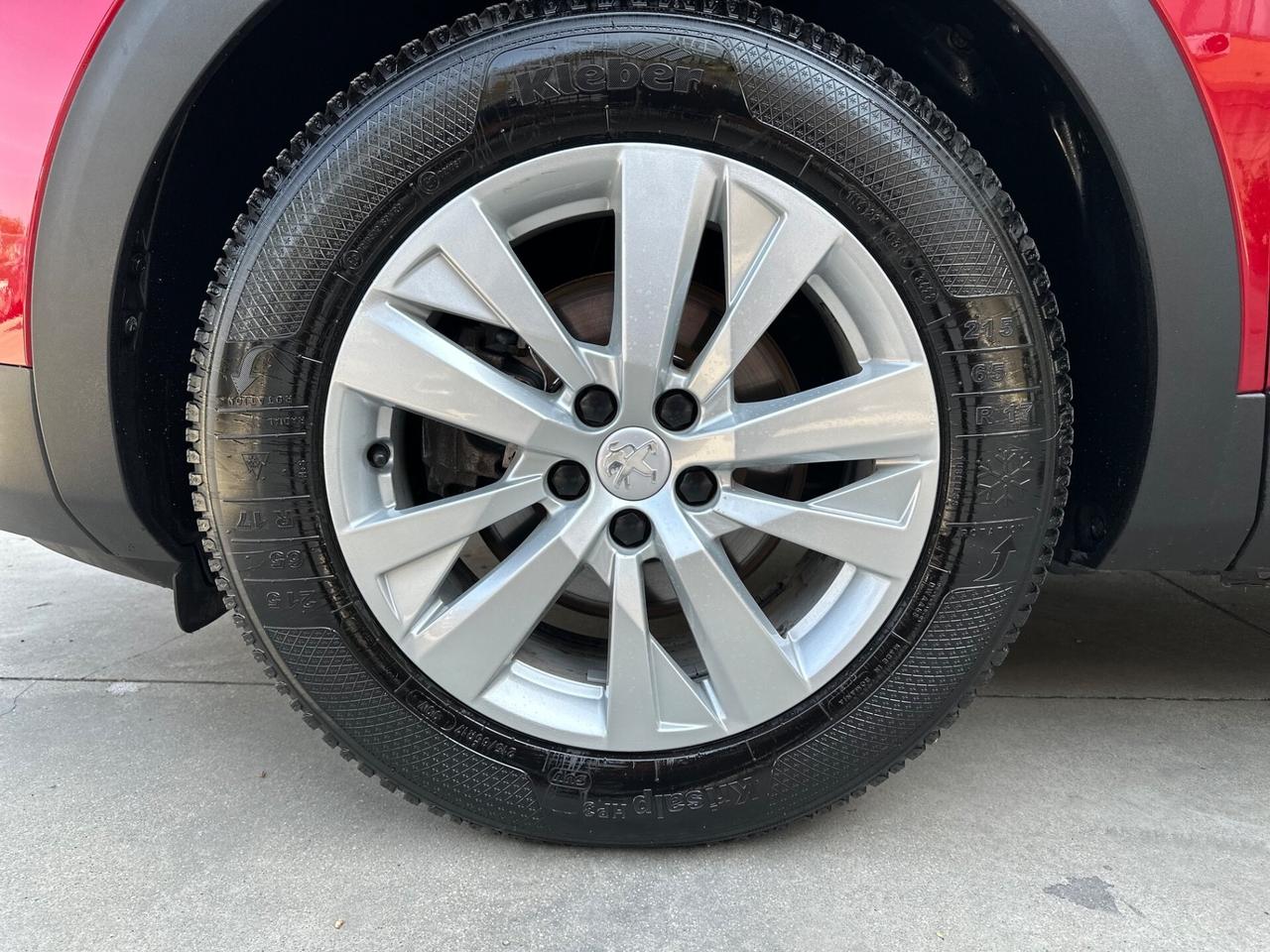 Peugeot 3008 BlueHDi 130 S&S EAT8 Business