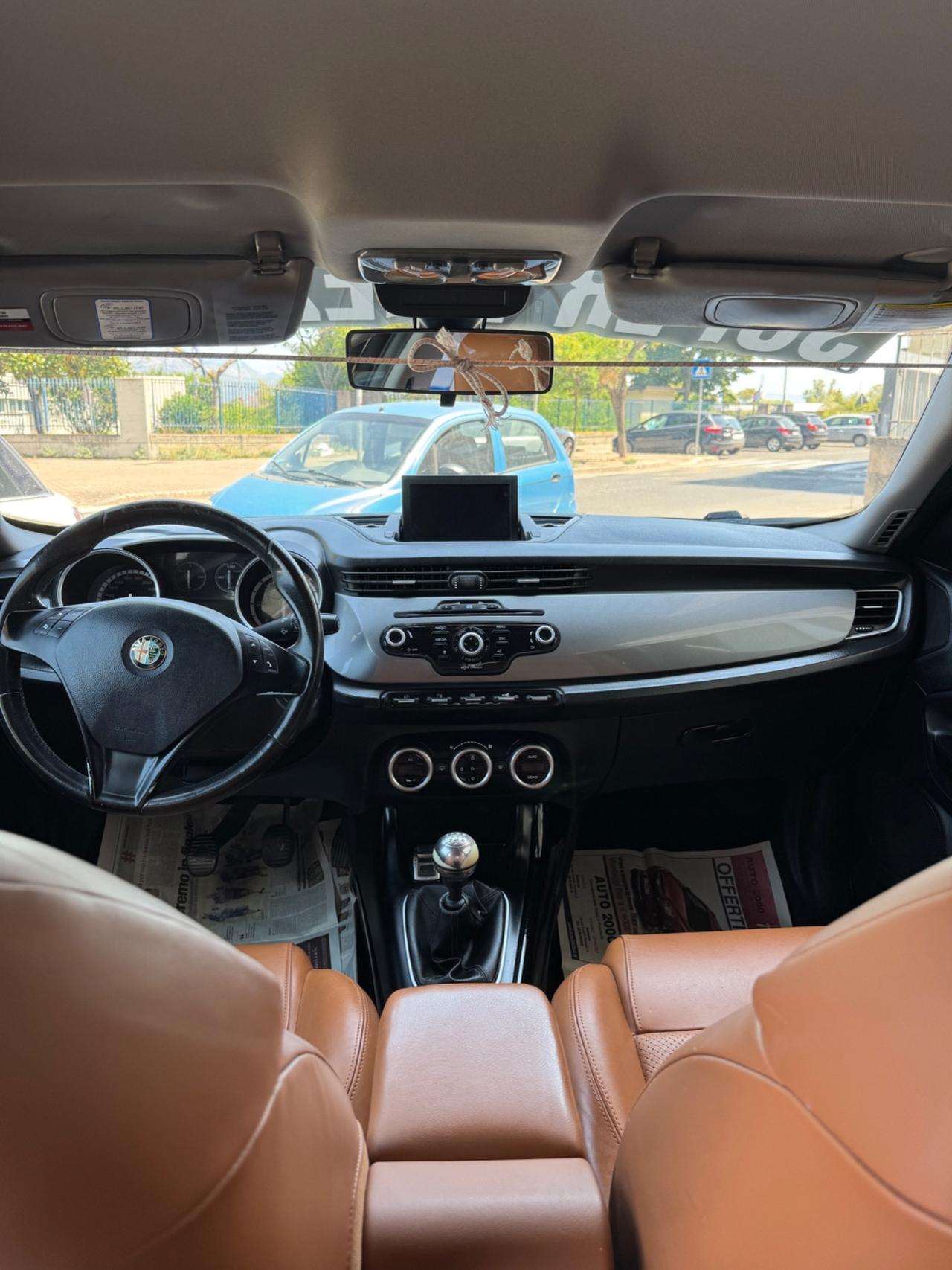 Alfa Romeo Giulietta 1.6 JTDm 105 CV Allestimento Exclusive – Anno 2012
