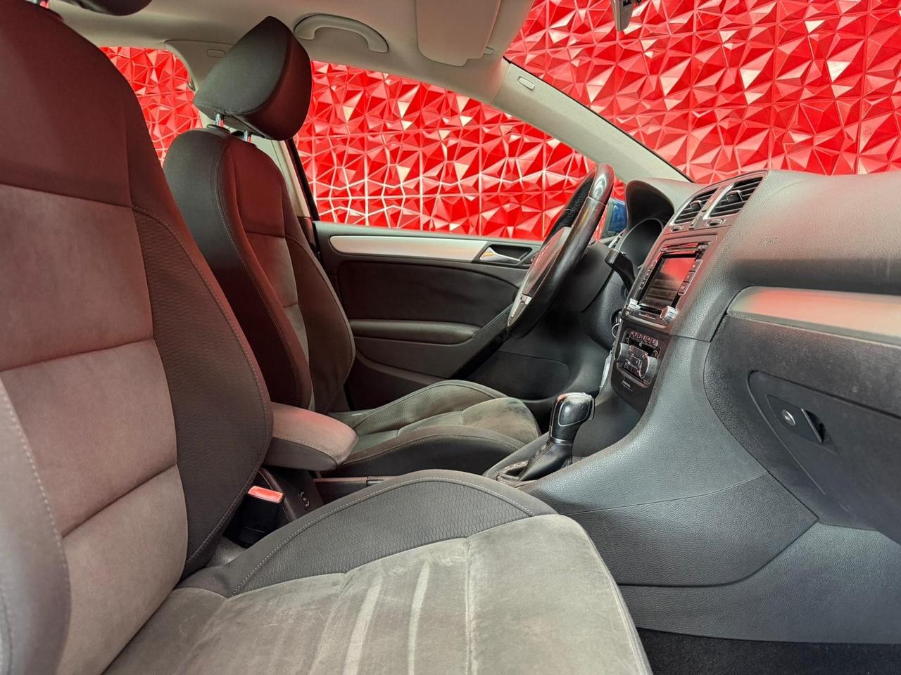 Volkswagen Golf 1.6 TDI DSG 5p. Highline OK NEOPATENTATI