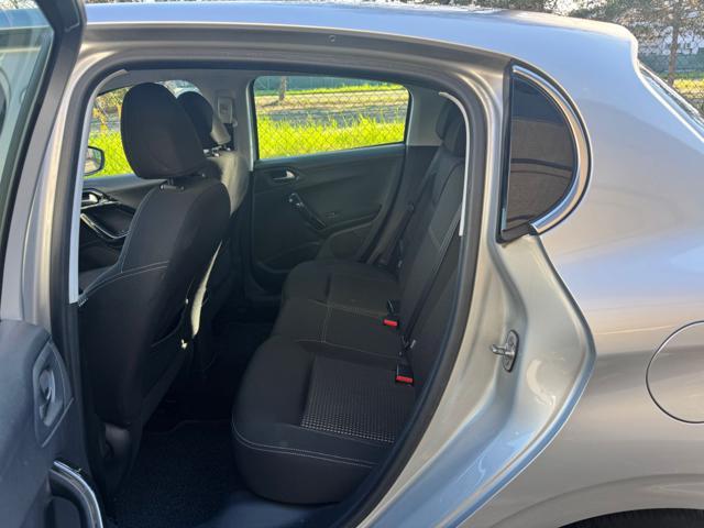 PEUGEOT 208 PureTech 82CV 5 porte Allure + RETROC.