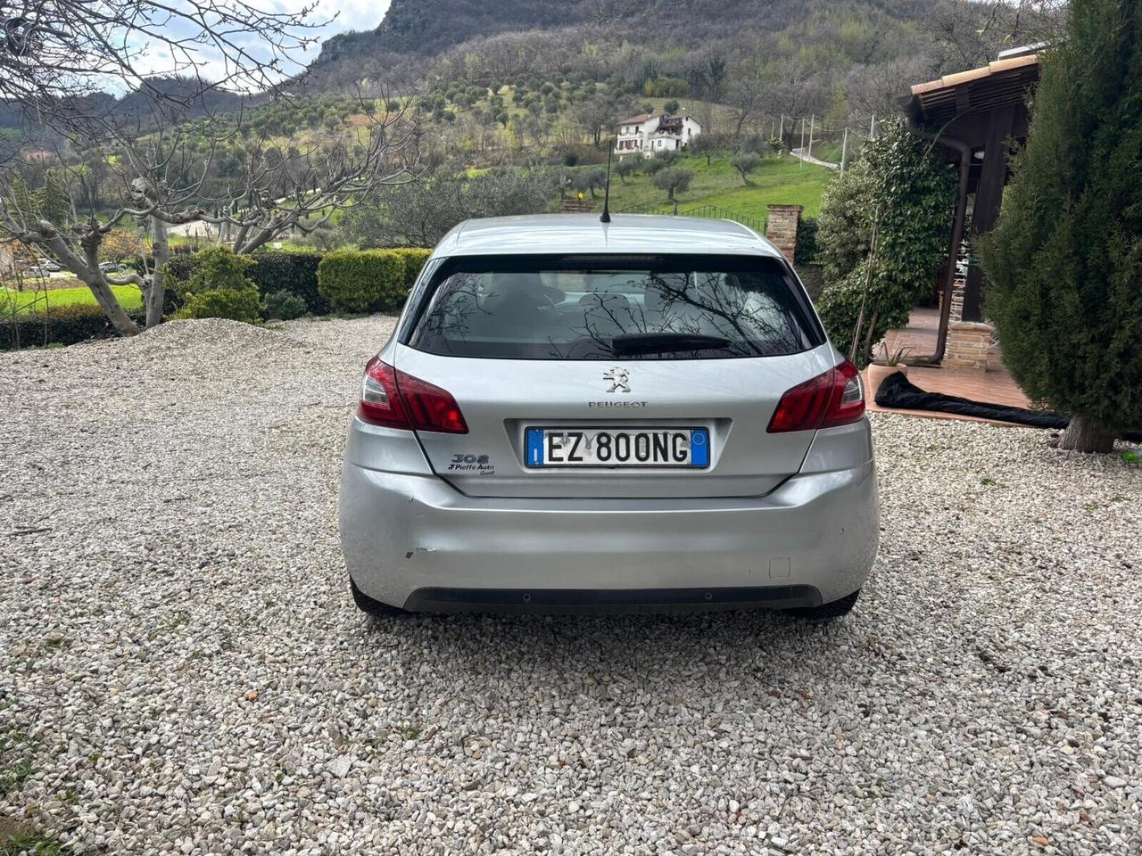 Peugeot 308 1.6 e-HDi 115 CV Stop&Start Business 2015..