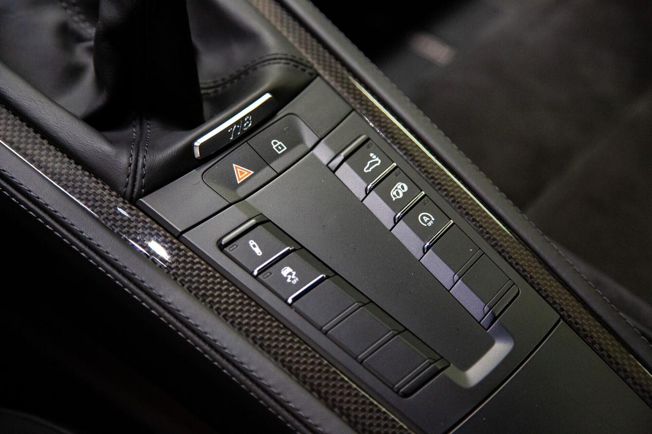 Porsche Cayman 718 GTS 4.0 Manuale