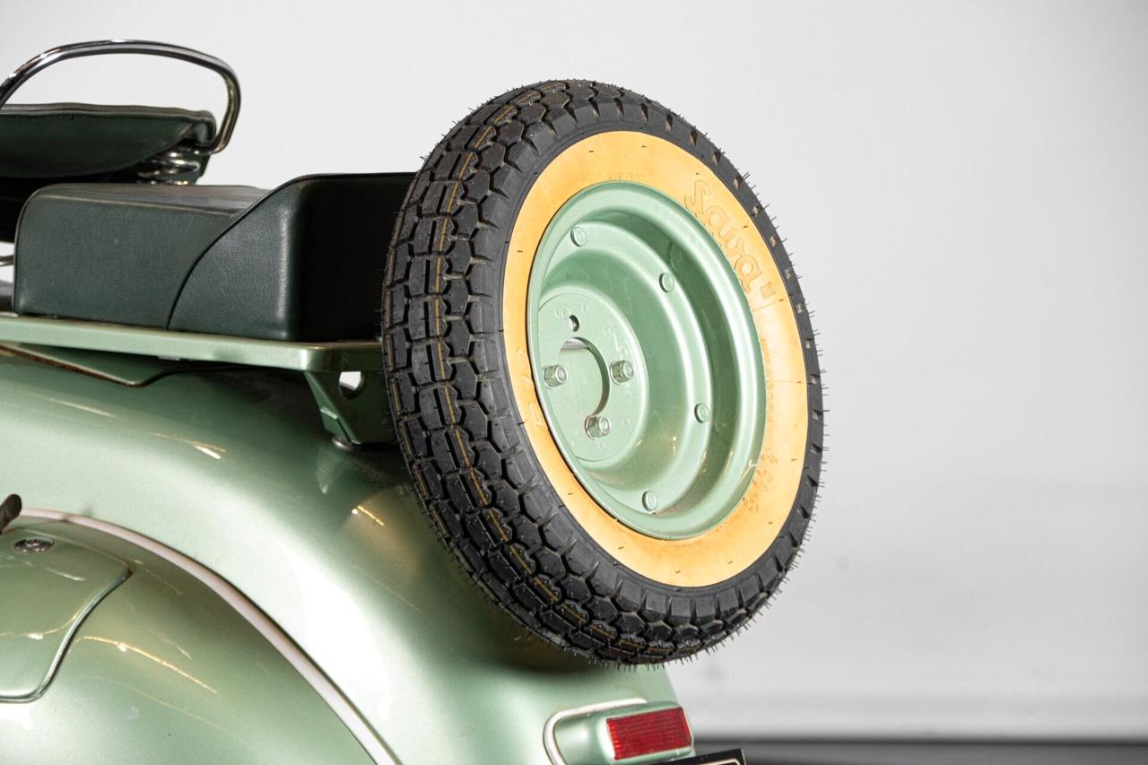 Piaggio Vespa 125 Vacanze Romane