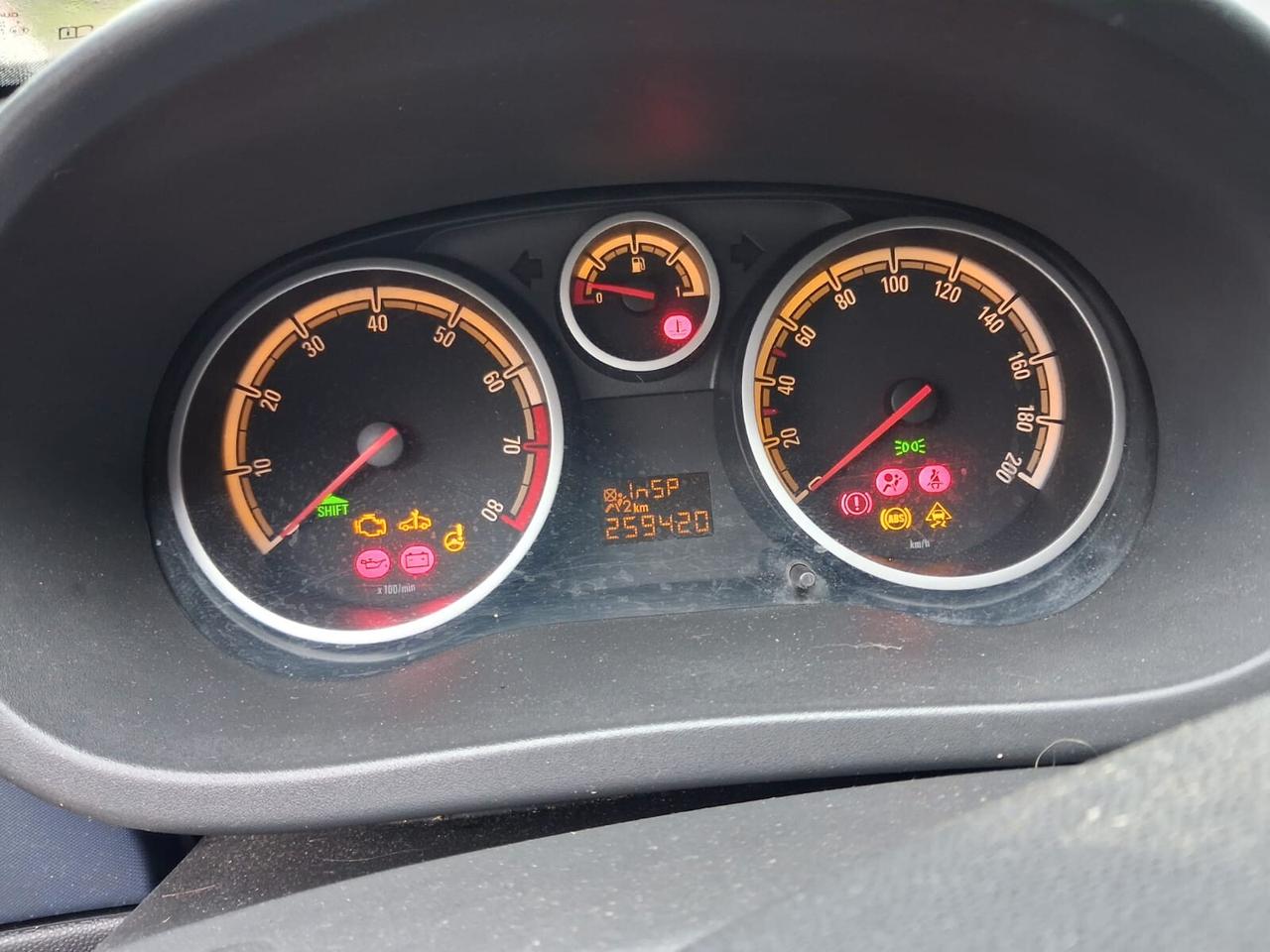 Opel Corsa 1.2 5 porte Club