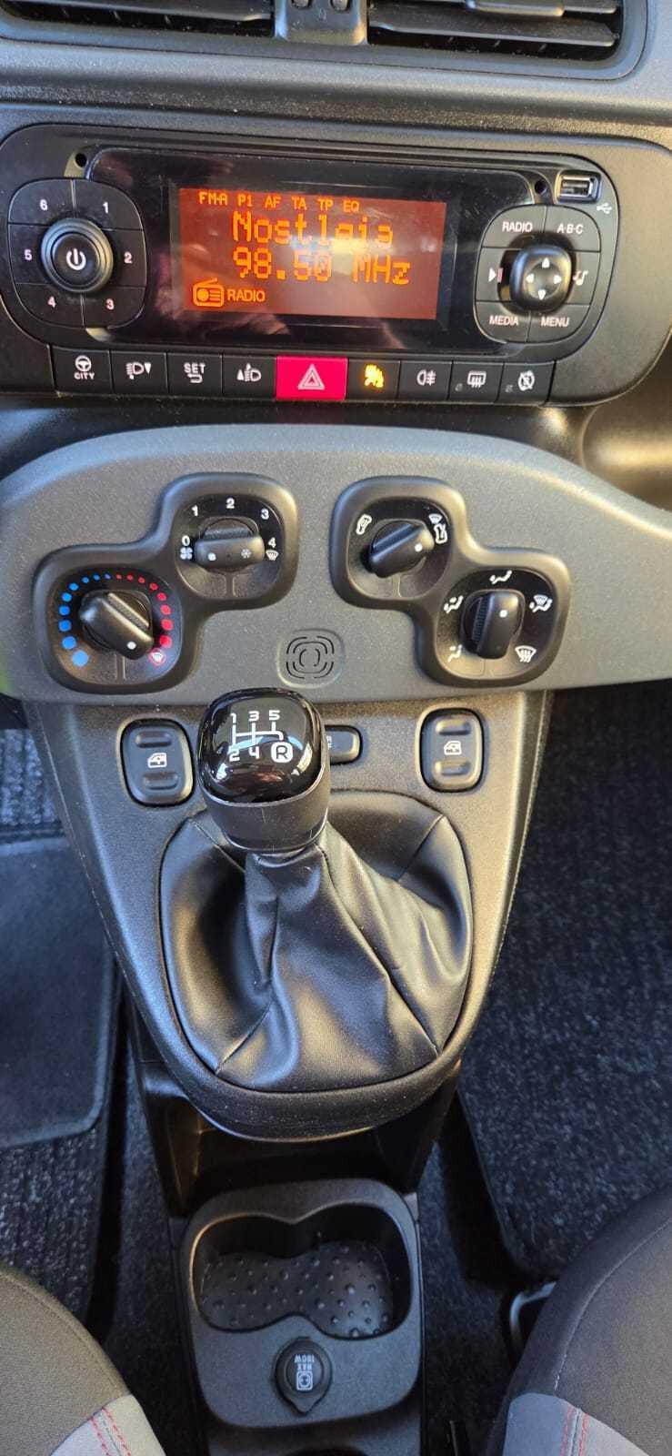 Fiat Panda 1.2 69 CV EASY- 4 POSTI - AUTO PER NEOPATENTATI! KM. 33.000-UNICO PROPRIETARIO!