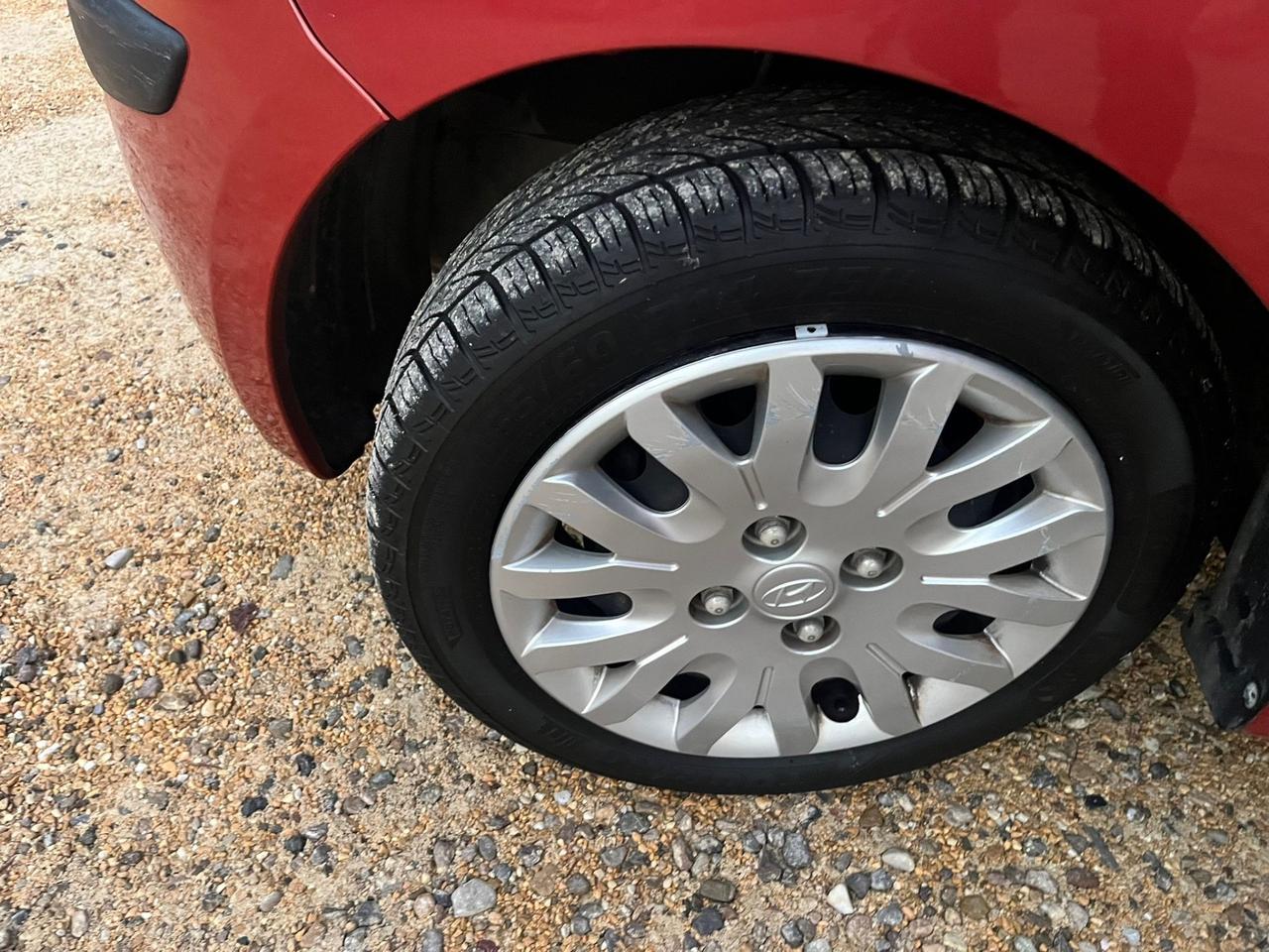 Hyundai i10 1.1 Benzina - Neopatentati