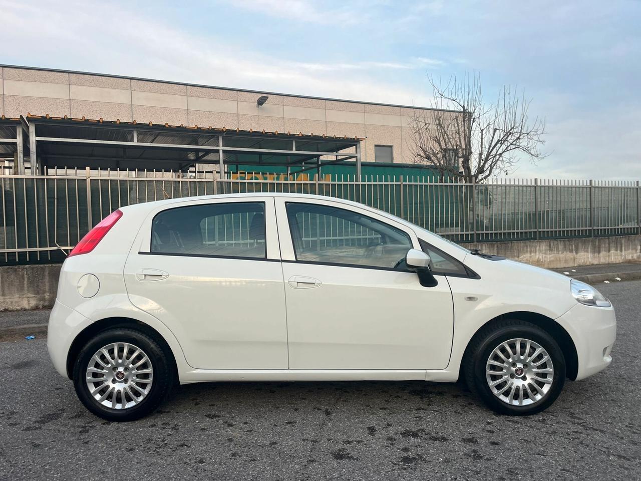 Fiat Grande Punto 1.4 gpl x neopatentati