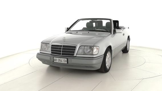MERCEDES-BENZ E 200 cat Cabriolet