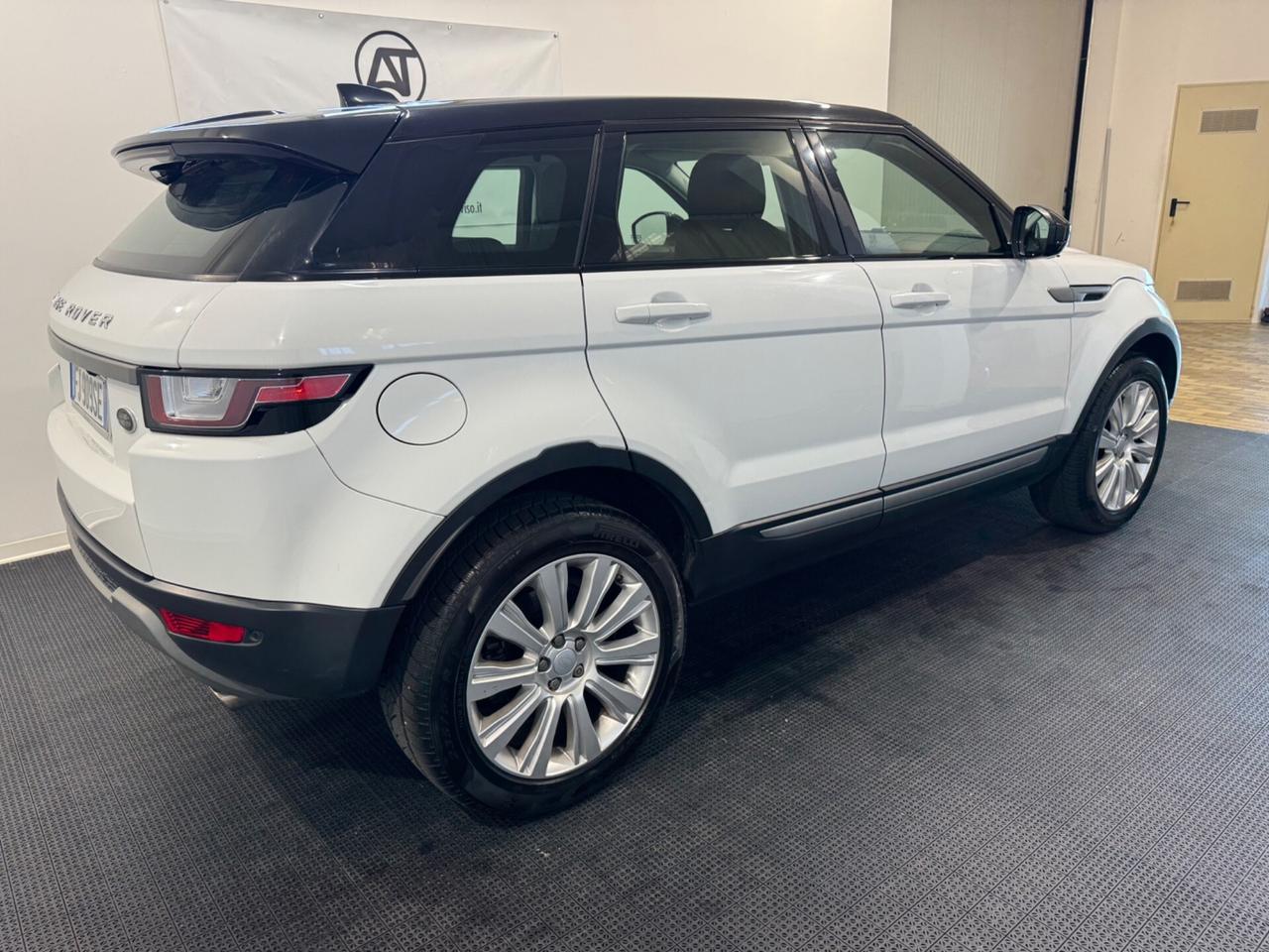 Land Rover Range Evoque 2.0 TD4 150 CV 5p. SE