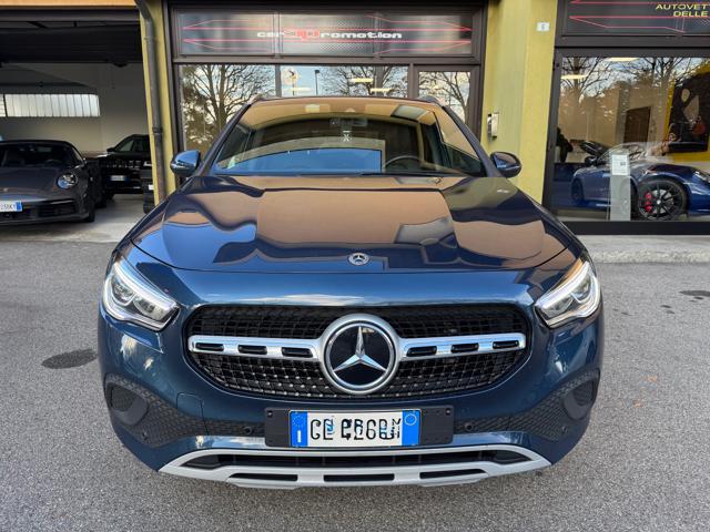 MERCEDES-BENZ GLA 200 d Automatic Premium