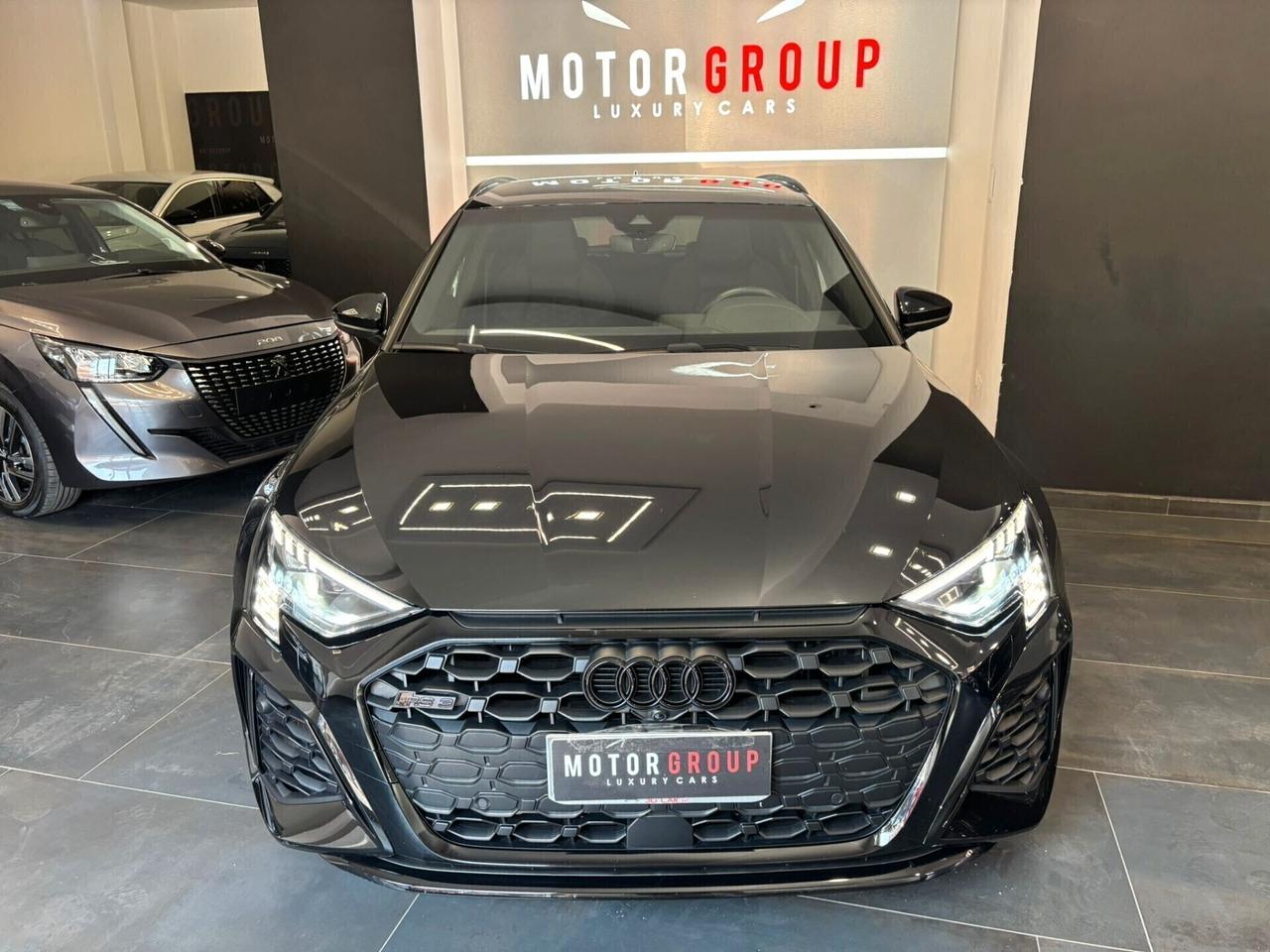 Audi RS3 quattro S tronic