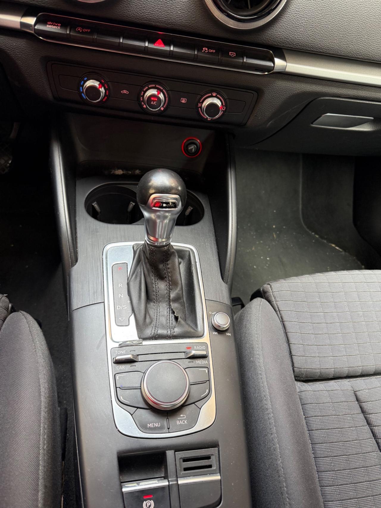 Audi A3 1.6 TDI S tronic Ambition