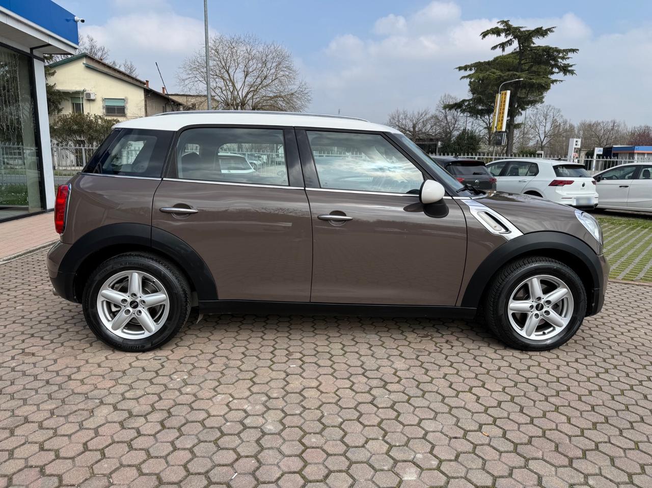 Mini One Countryman 2.0 Cooper D Automatica ADATTA AI NEOPATENTATI