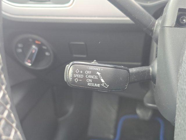 SEAT Leon 1.6 TDI 115 CV ST Style LED Navi ACC Radar SensPAR