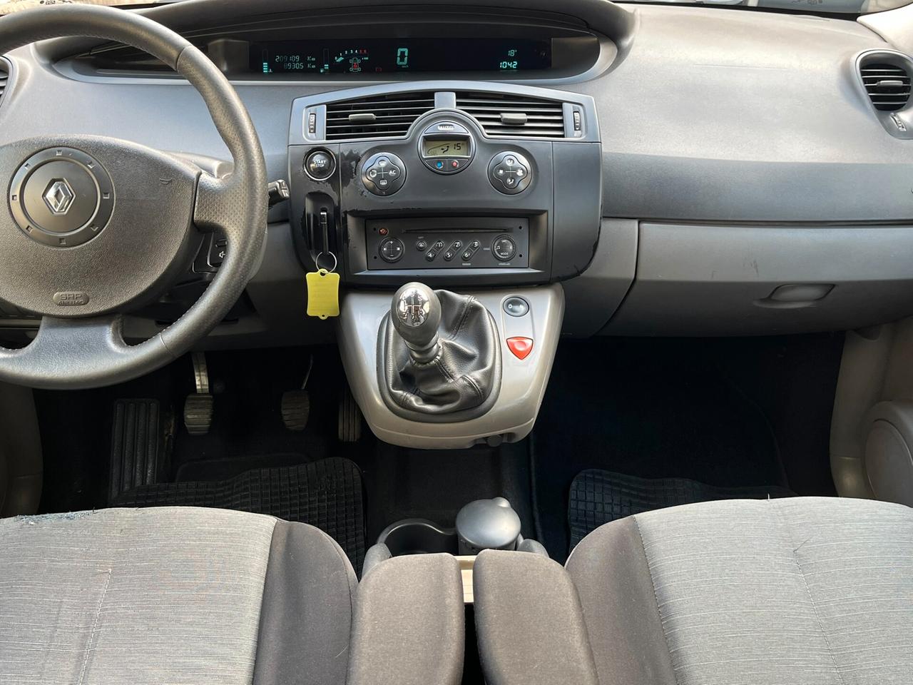 Renault Scenic 1.9 dCi/130CV Luxe