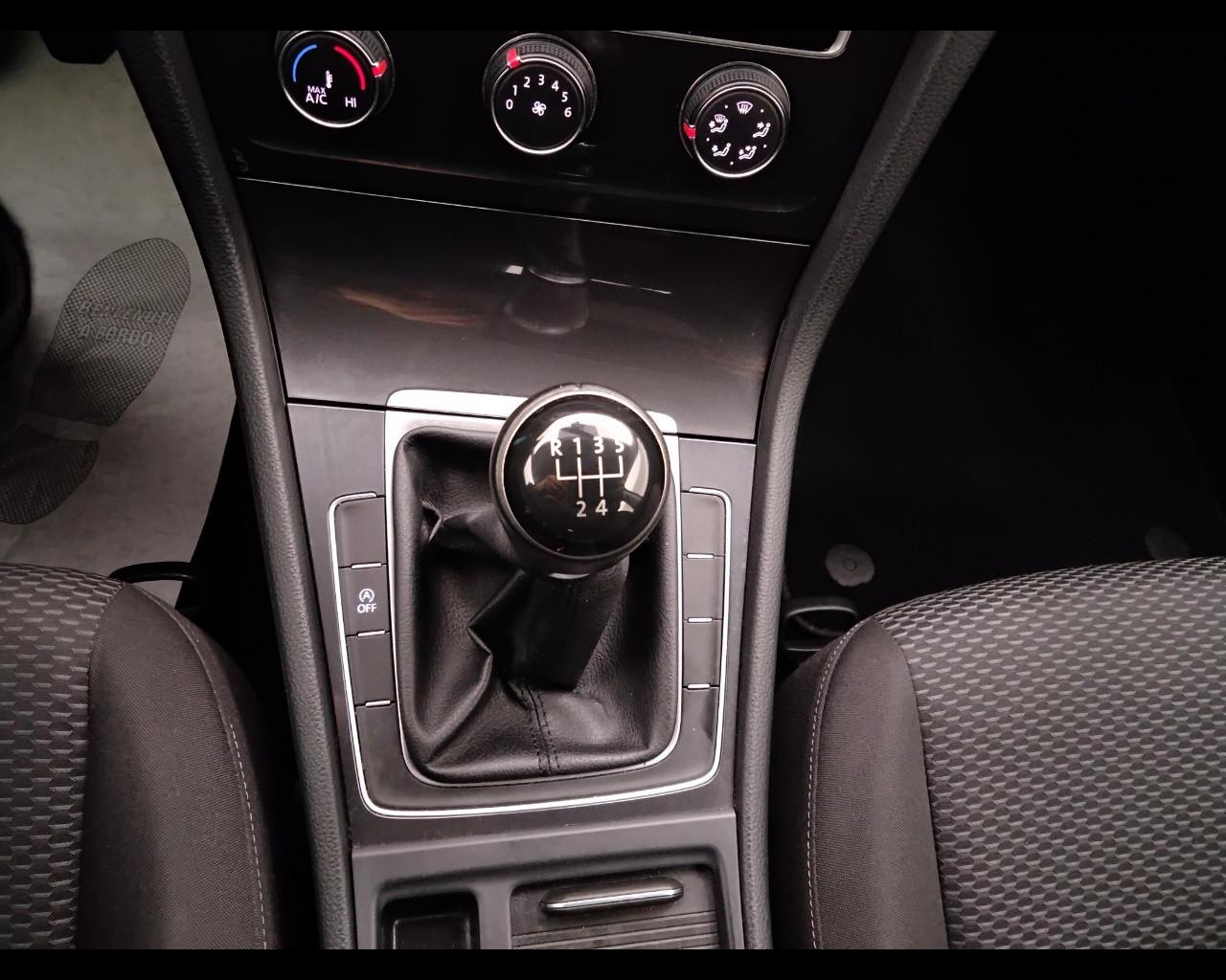 VOLKSWAGEN Golf VII 2017 5p - Golf 5p 1.6 tdi Trendline 90cv