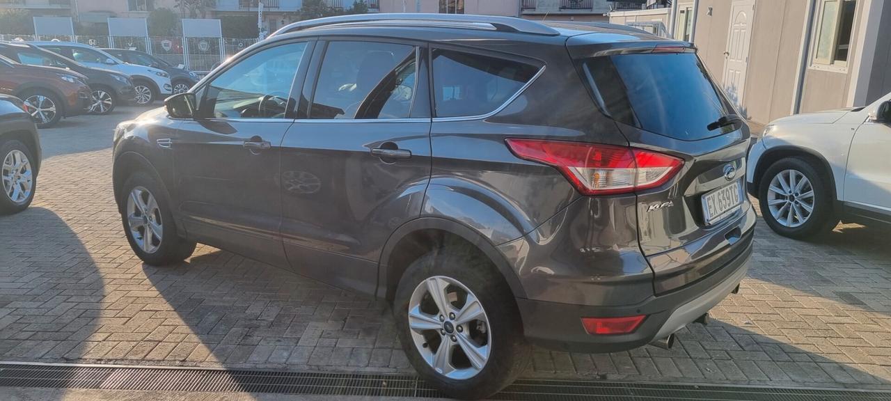 Ford Kuga 2.0 TDCI 120 CV 2WD Titanium