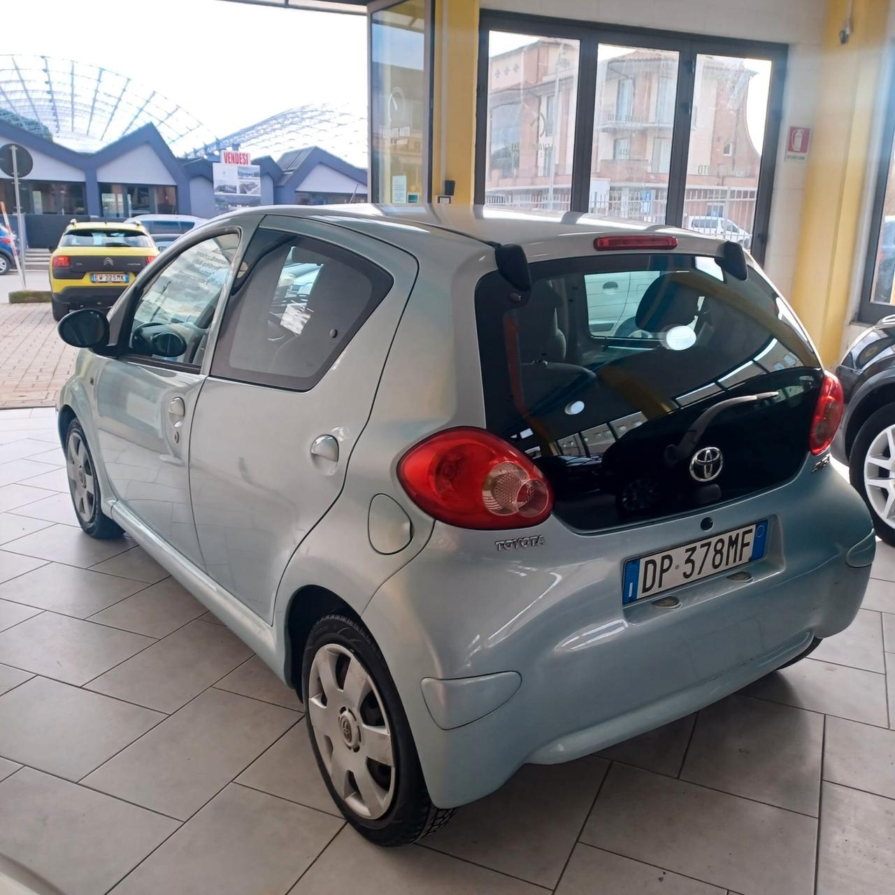 100248KM AYGO 1.0 NEOPATENTATI ECONOMICA